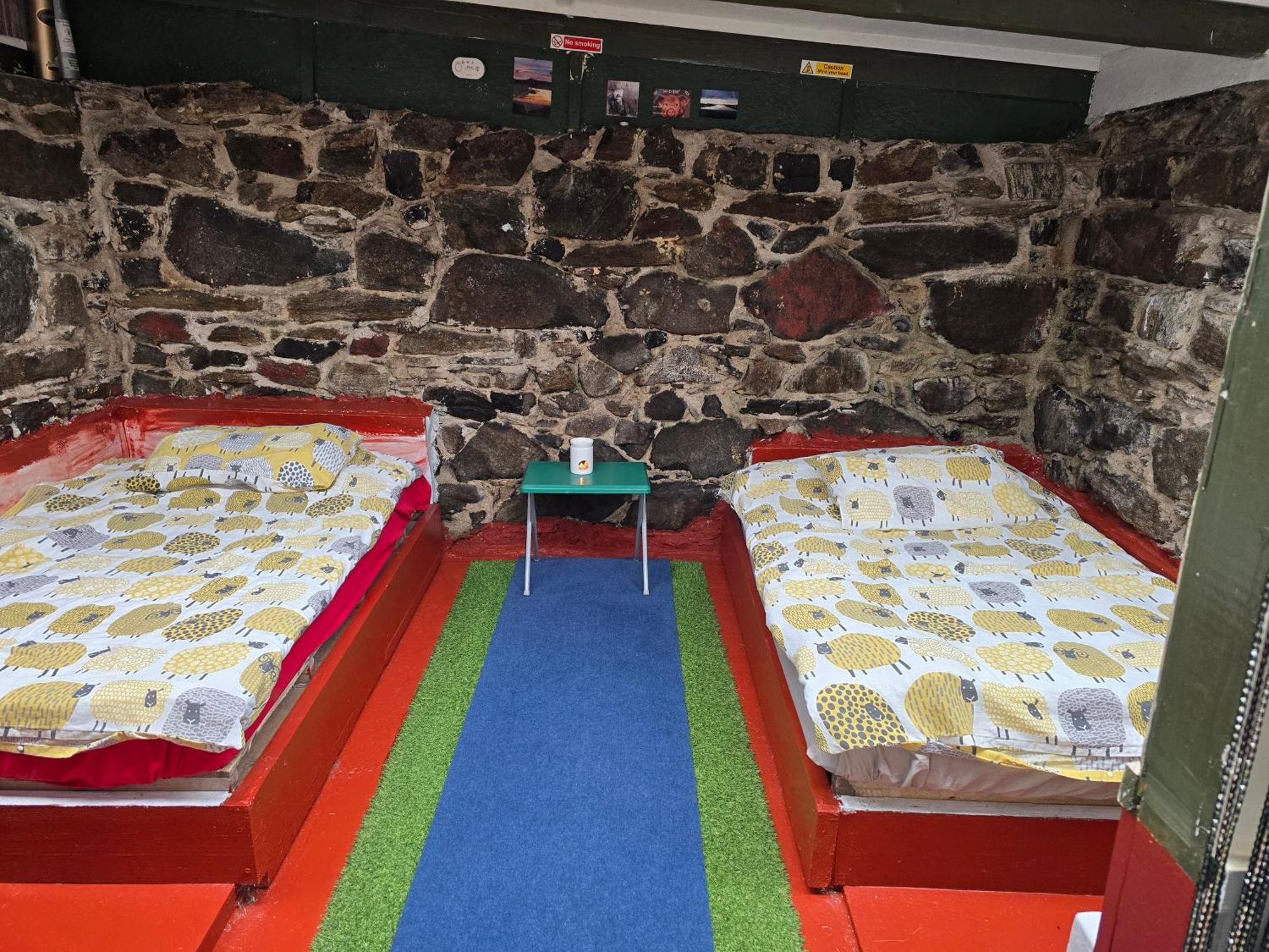 Villa Squealing Pig Bothy Barvas Esterno foto